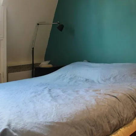 Apartment In The Center Of Paris